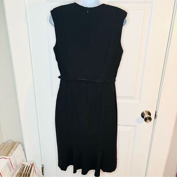 Peck & Peck LBD Sheath Mini Dress Sleeveless Design Crew Neck Belted Black 8 - Picture 7 of 11